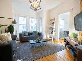 Cambridge Base Steps to Porter Square, hotel u gradu Kembridž