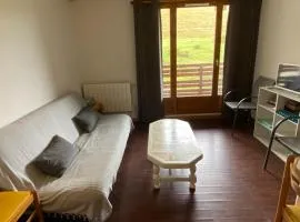 Appartement cosy 4 pers. – Balcon, parking - FR-1-814-166