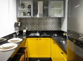 113-Studio Amplo e completo com ar condicionado prox UEL