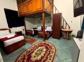 City House Guesthouse