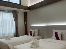 Salty Sand Krabi Hotel, hotel in Ban Khlong Haeng