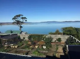 Absolute waterfront, secret garden & luxurious add on options