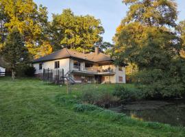 Ferienhaus Heiligenmühle, hotel i Leinburg