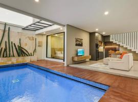 JK Bhavana Villas, hotel in Ngemplak