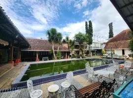 Hotel O near Alun Alun formerly Embun Pagi Hotel & Villa Resort