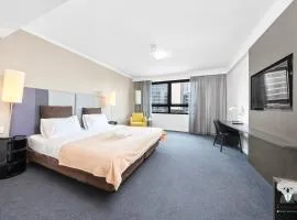 KozyGuru | Parramatta Studio Steps to Shops, Cafés