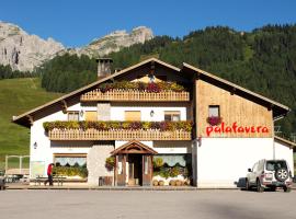 Rifugio Palafavera、ヴァル・ディ・ゾルドのホテル