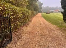 2 Bed Rural Retreat Alpacas, Privare hot tub Dorset christmas break and a cosy wood burner