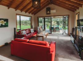 Serenity Lodge Getaway - with river views