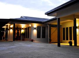 Westfield Homestay Fiji, хотел в Нади