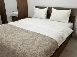 Julia Militari Studio