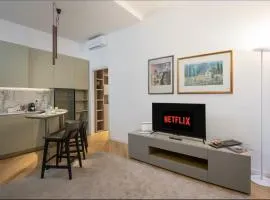 New Apartment close to Duomo - PRIVATE PARKING