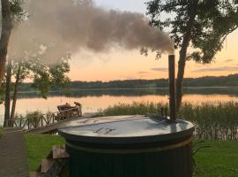 Poilsis ant Virintų ežero kranto, hotel in Molėtai