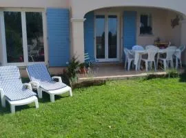 Le Petit Maison