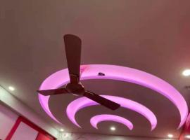 Pakhi lodge, ξενοδοχείο 