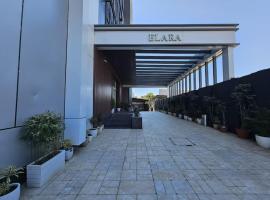 Hotel Elara, overnatningssted med k&oslash;kken i Dehradun