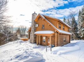 Fiddler Lake Resort Chalet 19 Ours, hotel in Mille-Isles