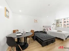 MetaWise BnB Bright 1Bed Studio Near Kings Cross - Bay 6