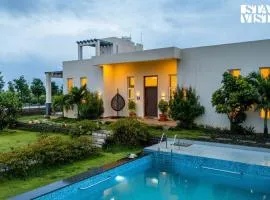 StayVista at Casa Shwika with Pool and Lawn