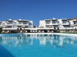 Serena del Mar by LIVVO, hotel v destinaci Playa Blanca