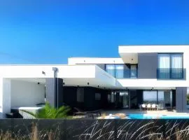 Villa 1