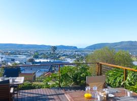 Guinea Fowl Lodge - Lagoon & Heads View B&B, Central Knysna