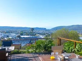 Guinea Fowl Lodge - Lagoon & Heads View B&B, Central Knysna
