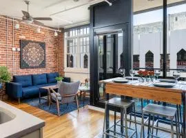 Cozy Downtown Asheville Loft Walk to Dining & Galleries