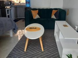 Tulivu Homes, hotel i Meru