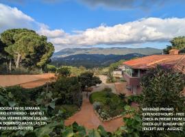 Can Pedracastell -pool and garden near BCN, hotel a San Cipriano de Vallalta