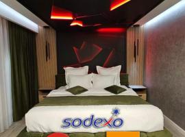 MONARC Boutique ApartHotel - SELF CHECK-IN, hotel in Iaşi