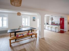 Les Rives du Château, 90m2, vue sur le canal、サヴェルヌのホテル