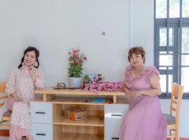 Melani Homestay, villa in Kon Rung (1)