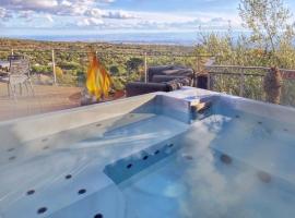 Rahal Luxury Between Etna & Sea - Infinity Pool & Private Heated Jacuzzi