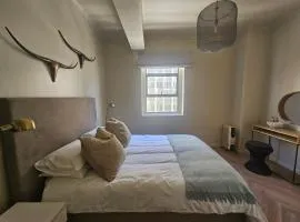 Designer 1 bedroom Vacation Rental Cape Town
