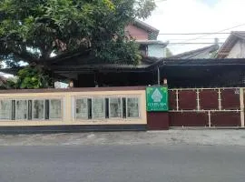 OYO 94937 Garuda Homestay Syariah