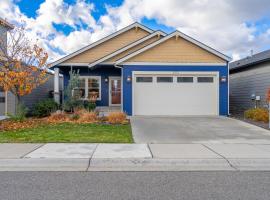 Gated Retreat, Sleeps 8, Professional Kitchen, Fireplace, DreamCloud Mattresses, hotel in Coeur d'Alene