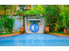 Lua Chalés, hotel in São Sebastião