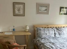 18 Wixon Path, δωμάτιο σε οικογενειακή κατοικία σε Buckinghamshire