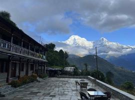 RJ Boutique Hotel - Ghandruk, hotel in Astam