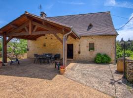 GITE LES PIERRES CHAUDES, hotelli kohteessa Veyrignac