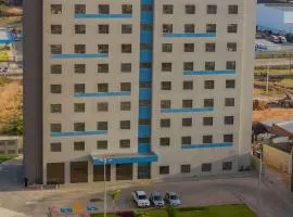 Golden Tower Maracanaú by Fênix Hotéis