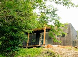 Nautikus - Chalés no Canal da Barra da Lagoa, hotell i Florianópolis