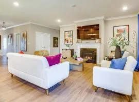7 Mi to Boyce Park Family Townhome in Verona!