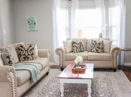 Sojourn Delightful Family Home Sleeps 6