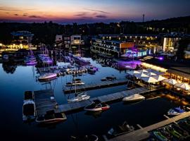 Przystań Hotel&Restaurants, hotel com banheiras de hidromassagem em Olsztyn