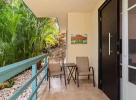 Casita 4 at Ceiba Tree Inn. Tranquility with Garden Views and Pergola with Ocean Overlook