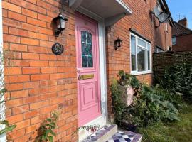 House of Agnes, hotel in Yeovil