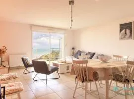 492 - Appartement T4, surplombant la plage de Caroual
