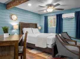 15 Creekside Retreat